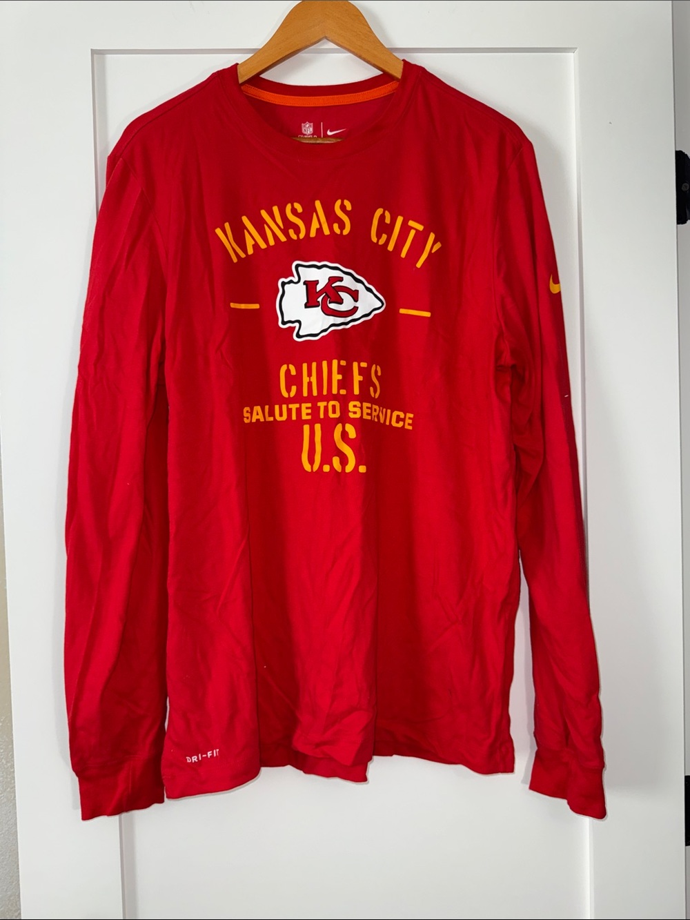 Men’s Nike Dri Fit Salute to Service Kansas City Chiefs Long sleeve sz Large